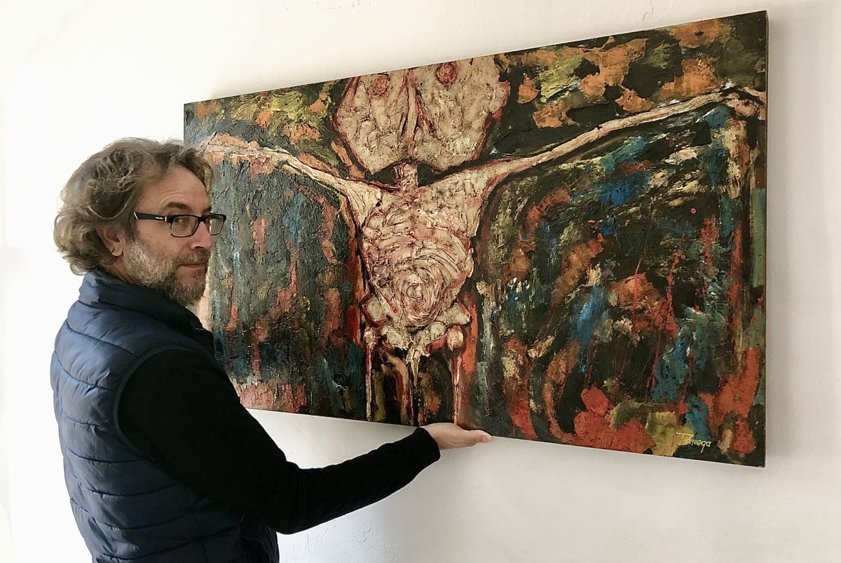 Juan Tarrega with his painting